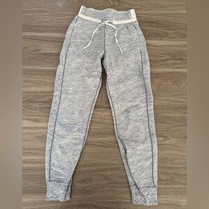 Lululemon Cool and Collected Joggers size 2